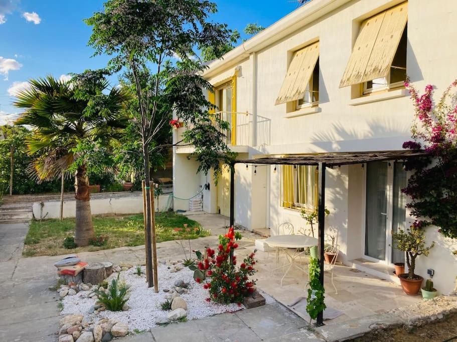 La Suite De La Maison Jaune Montpellier Exterior foto